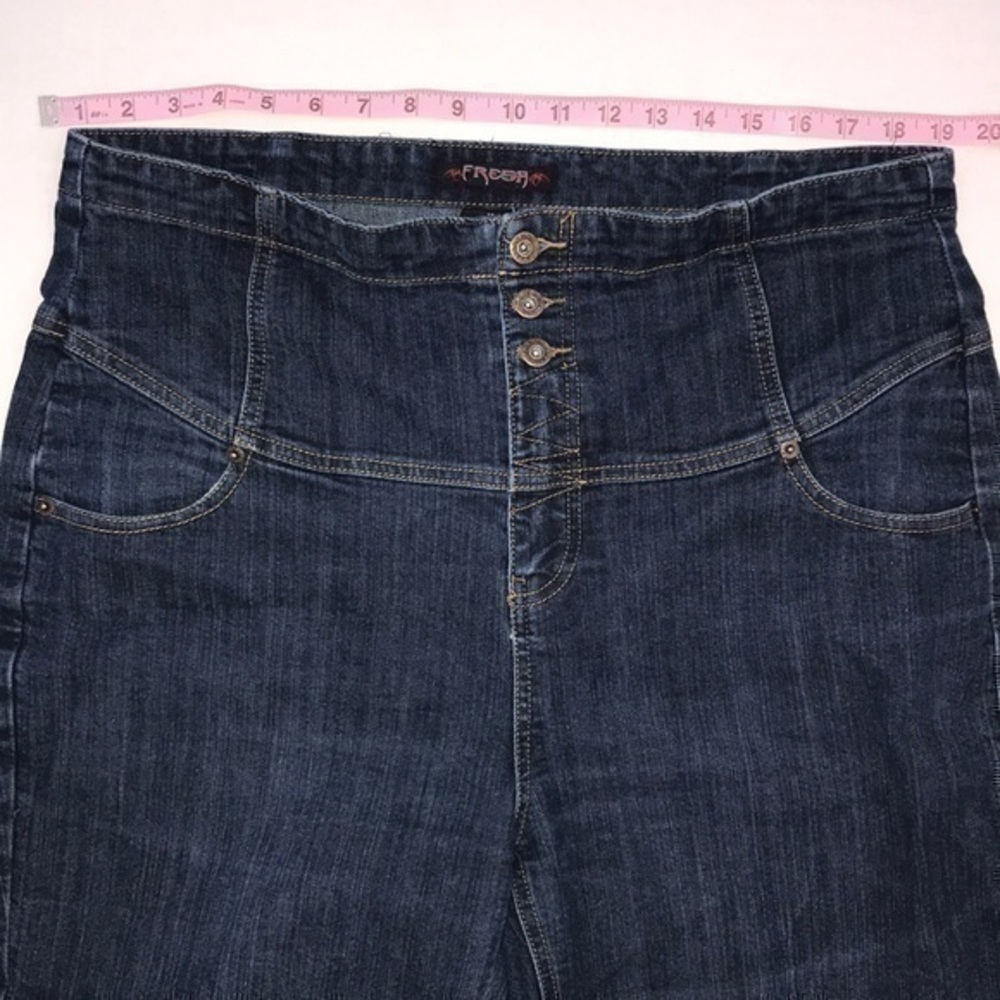 Fresh Cropped Jeans - Picture 4 of 9